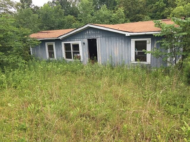 2nd image of 435 Davis Rd