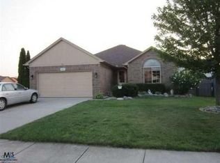 53067 Windham Dr, Chesterfield, MI 48051