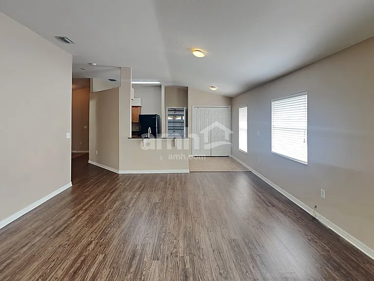 25815 Crippen Dr — Photo 5