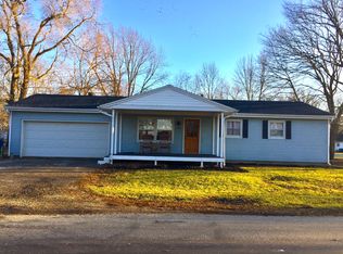 700 North St, Chenoa, IL 61726