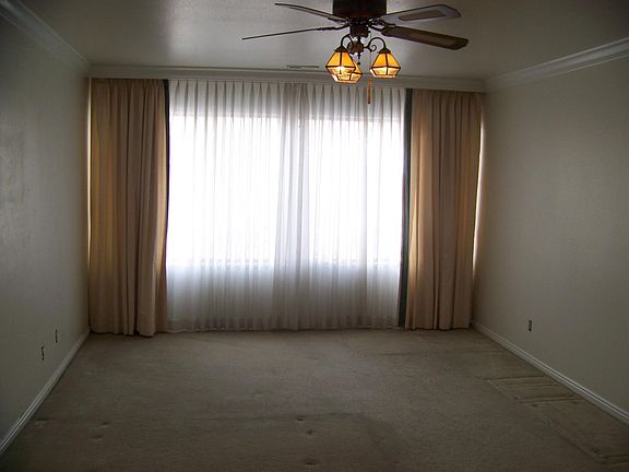 4th image of 2512 S Elizabeth St APT 5