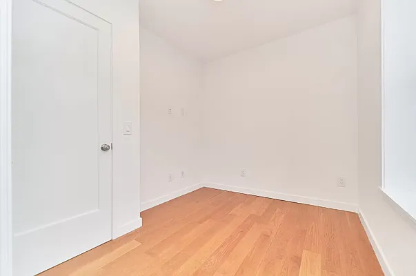 Rented by Living New York | media 11