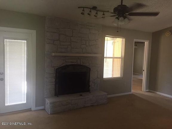 4th image of 10158 Arrowhead Dr