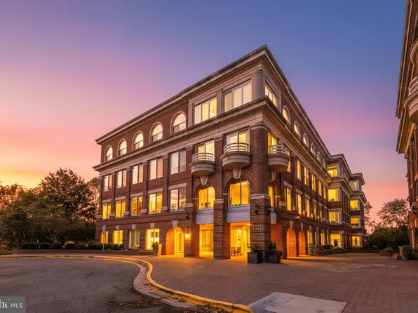 625 Slaters Ln #401, Alexandria, VA 22314