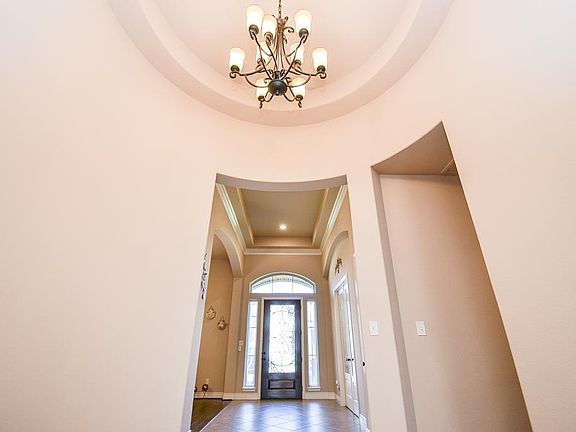 4th image of 20203 Mariposa Blue Ln