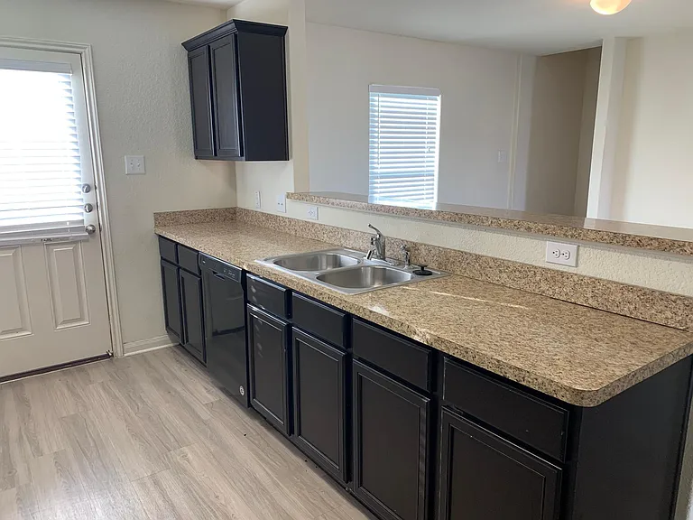 217 Denson Ln — Photo 9