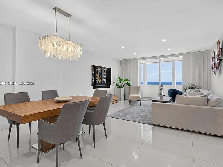 10275 Collins Ave #1521 — Photo 6