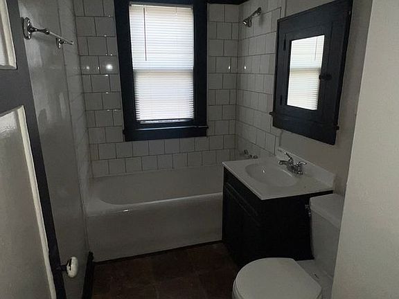 5th image of 3328 N 38th St