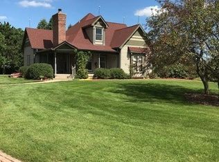 41W738 Prairie St, Sugar Grove, IL 60554