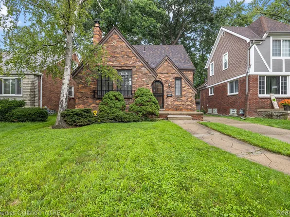 5570 Grayton St, Detroit, MI 48224