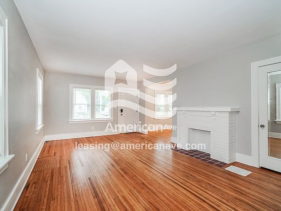 1254004_003_wm_-_living_room_13109956.jpg