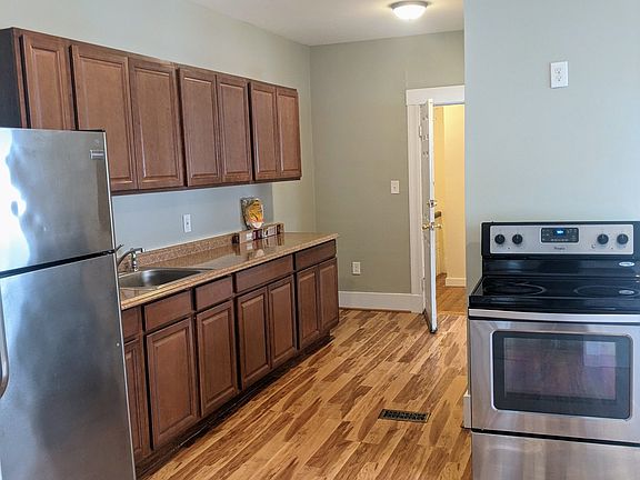tons of cabinet space