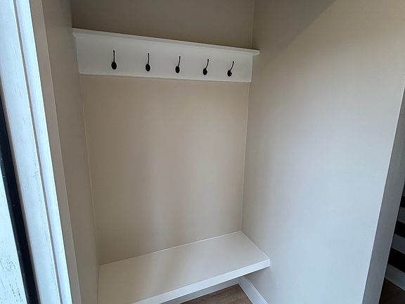 4th image of 748 Liberty St #2