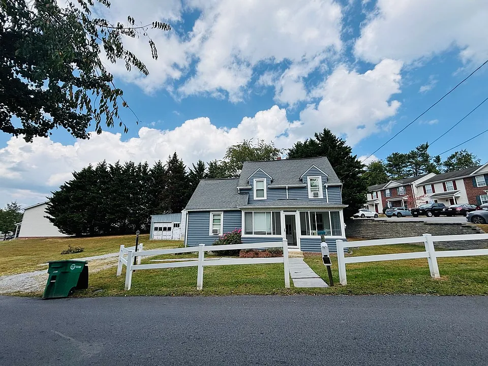 605 Republic Rd