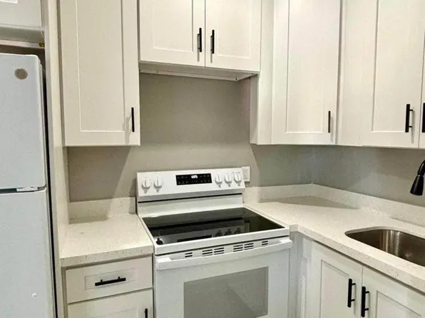 288-290 SW 3rd St #2, Deerfield Beach, FL 33441