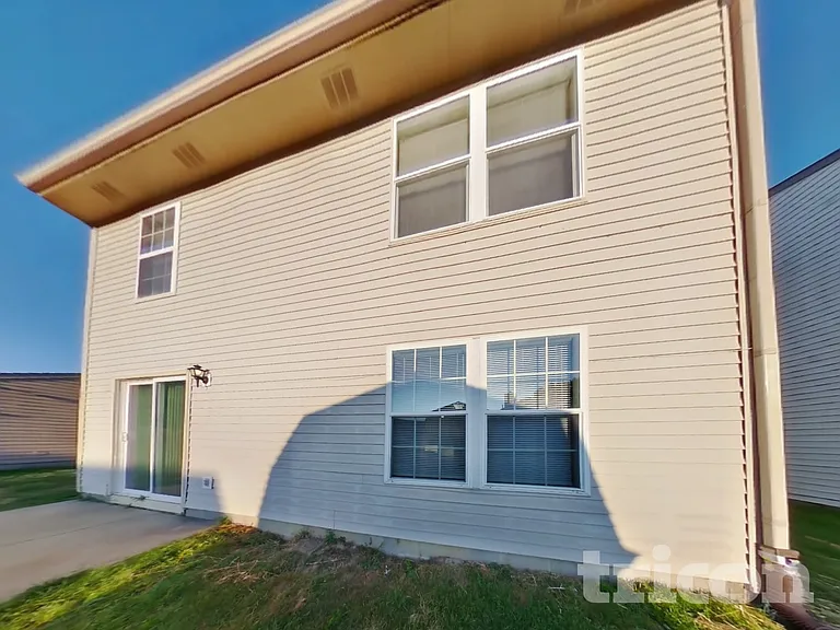 1411 Blue Brook Way — Photo 19