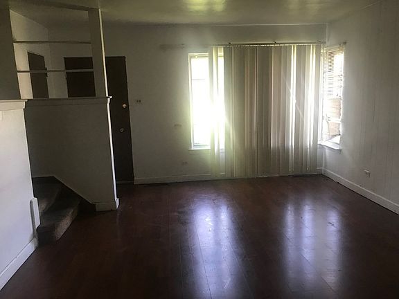 2nd image of 1328 Wentworth Ave