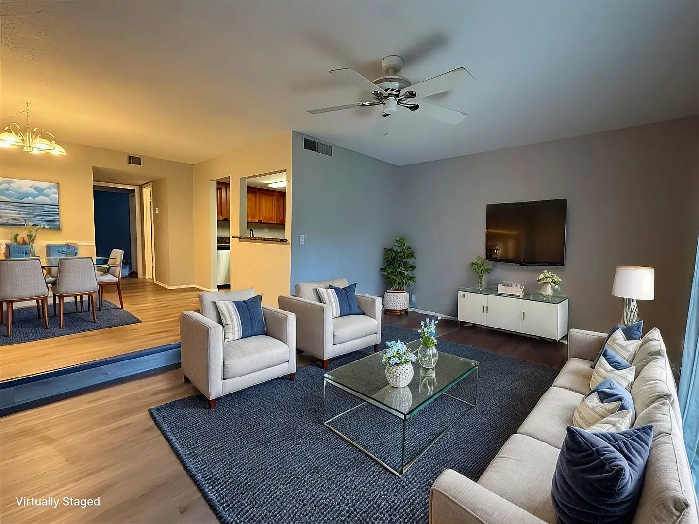 Bright & Updated 1-Bed, 1-Bath Condo with Lake View! — Photo 2