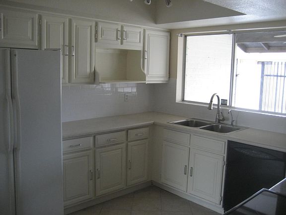 4th image of 5026 W Aster Dr