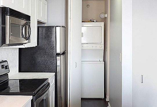 5th image of 222 N Columbus Dr APT 4406