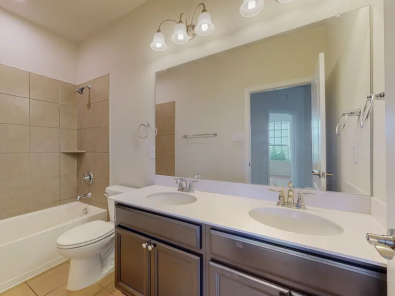 8100 Horseman Rd — Photo 22