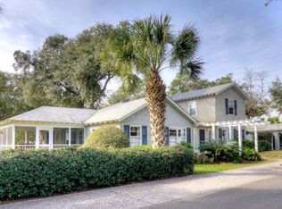 4301 8th St, Saint Simons Island, GA 31522