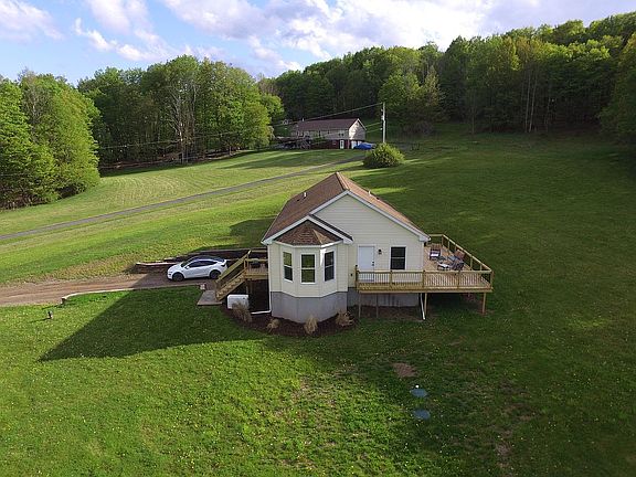 3rd image of 741 Stearns Rd