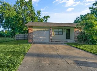 2204 Douglas St, Bentonville, AR 72712
