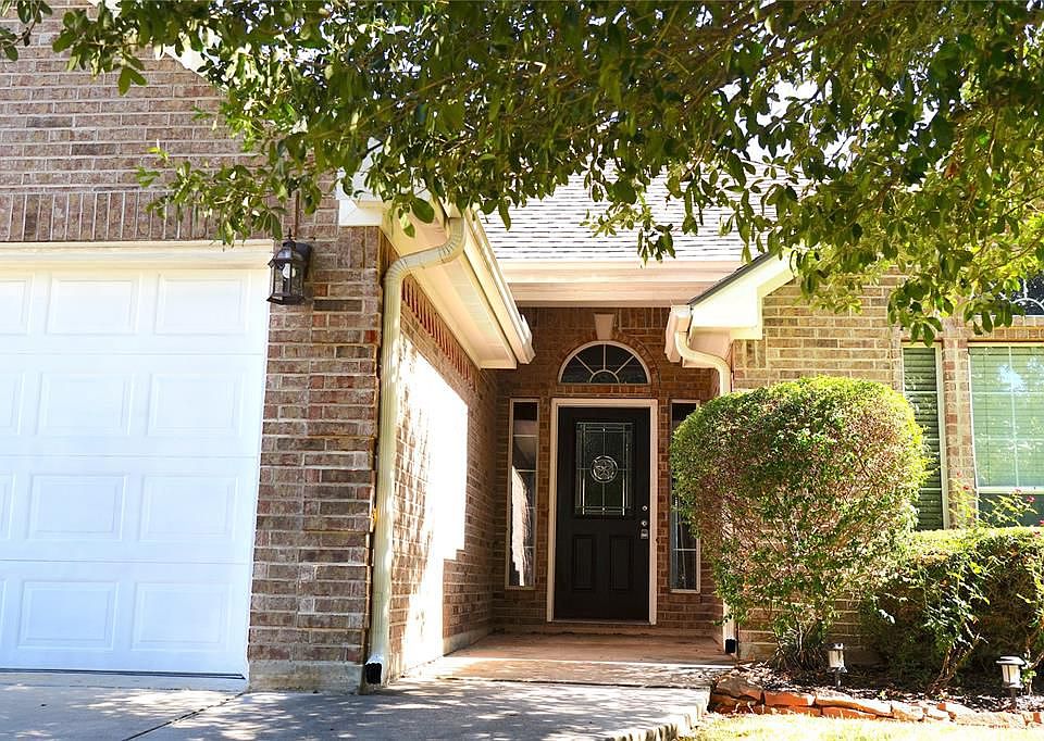 1st image of 5086 Lakeshore Dr