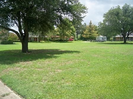2nd image of 40 Kathy Ln