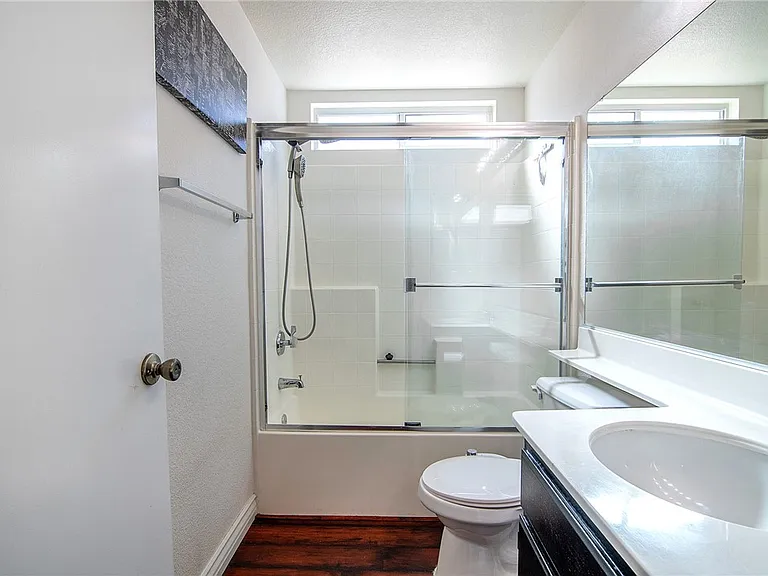 25126 Steinbeck Ave #H — Photo 15