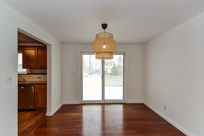 3864 Townsley Dr — Photo 4