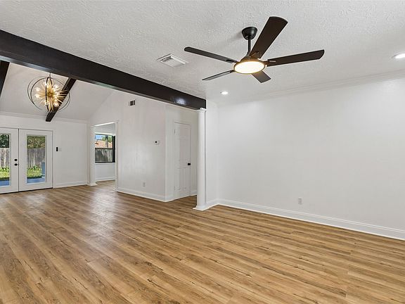 3rd image of 9238 Friendship Rd