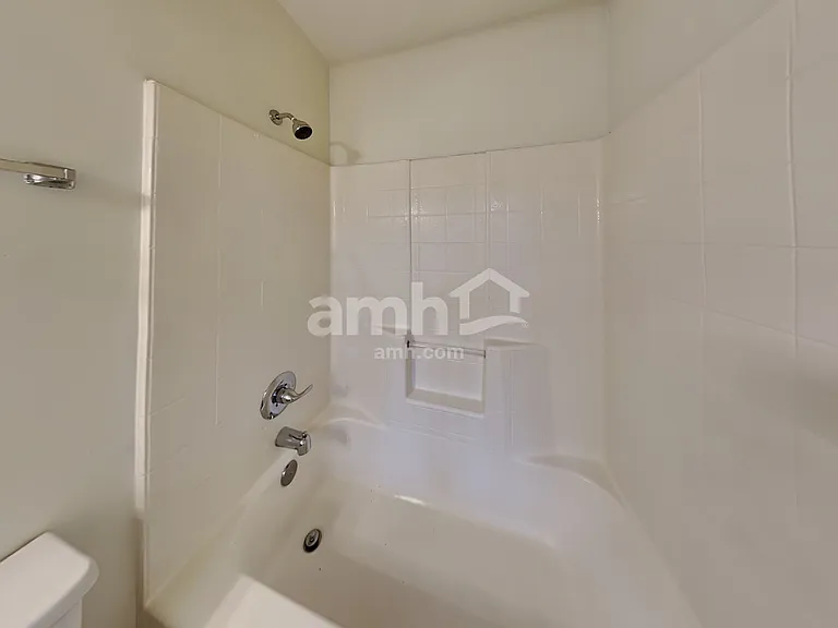 307 Briarwood Ln — Photo 16