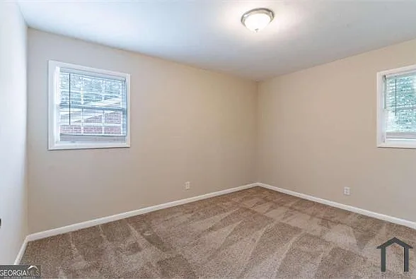 3851 Bonnie Ln SE — Photo 15