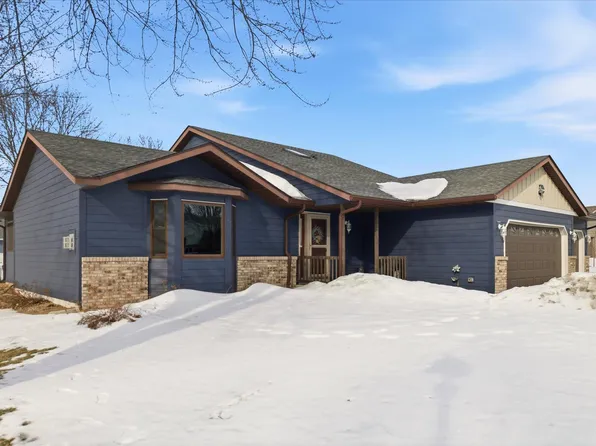 727 Garden Pl, Sauk Rapids, MN 56379