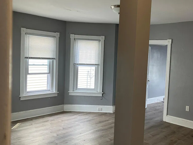 330 E Goepp St — Photo 13