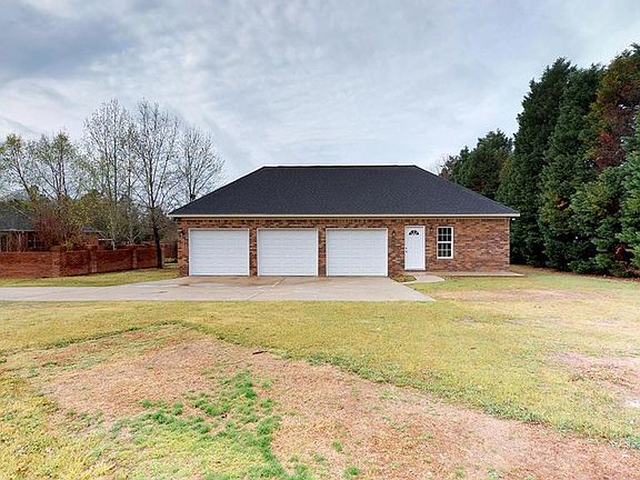 2nd image of 1209 Candlewood Ct