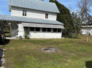 5909 SE Foss Rd, Belleview, FL 34420