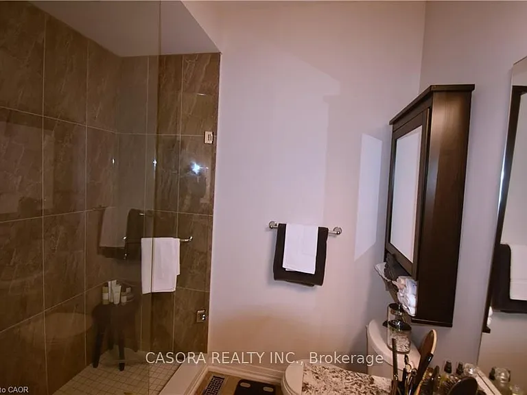 2362 New St #5 — Photo 16