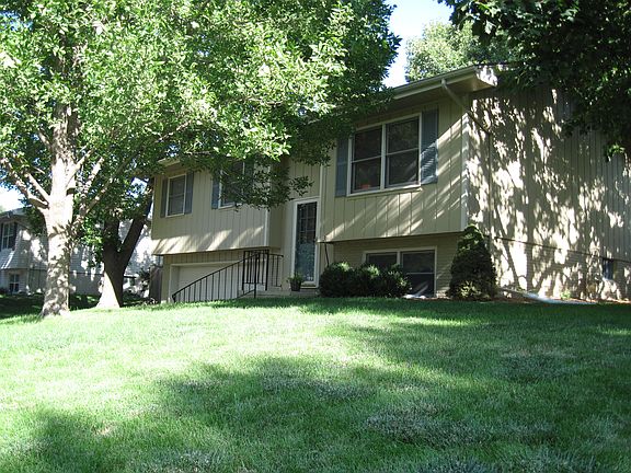 2nd image of 4640 Gertie Ave