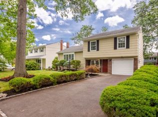 2128 Algonquin Dr, Scotch Plains, NJ 07076