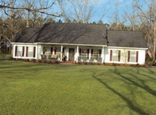 5955 Youmans Chapel Rd, Blackshear, GA 31516