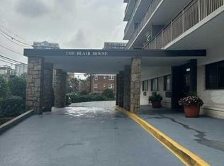 235 Prospect Ave APT 2G, Hackensack, NJ 07601