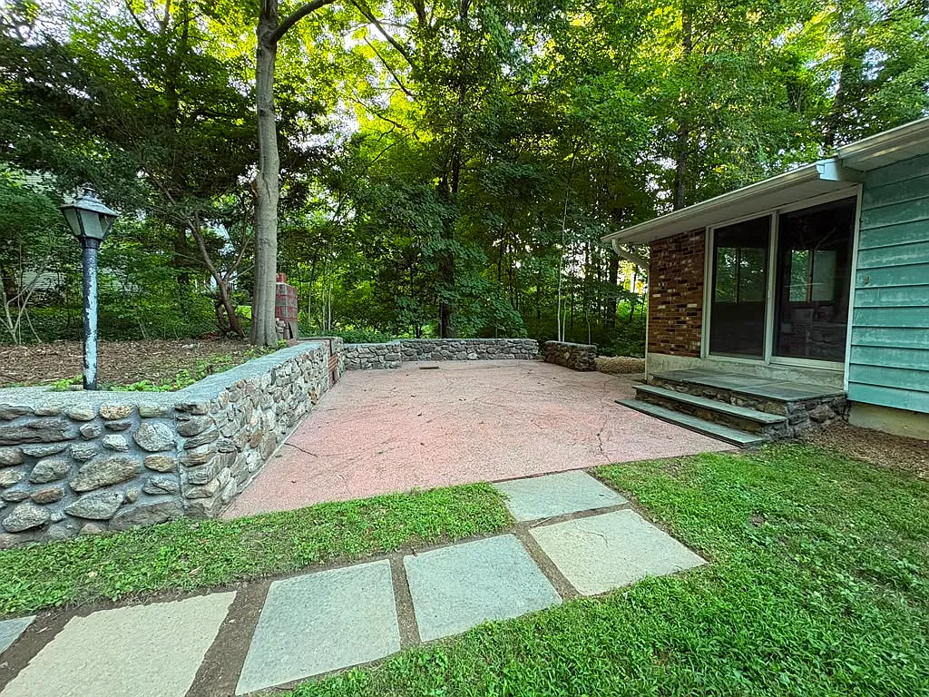 3 bed, 1300 sqft, $2,850 — Photo 3