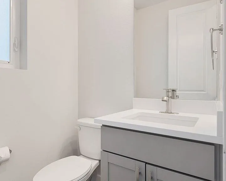 13335 Greenwood Ave N #D — Photo 16