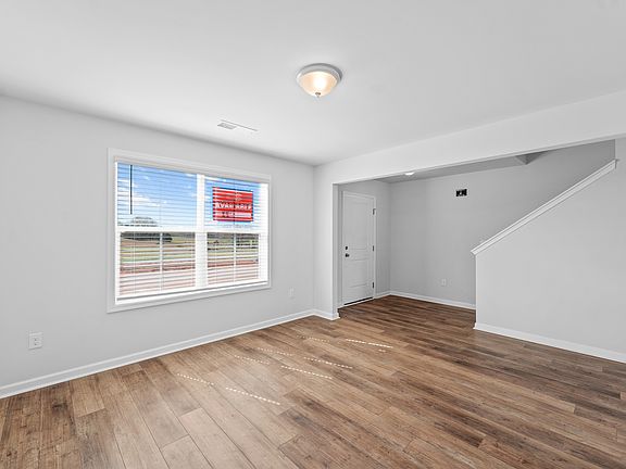 4th image of 3006 Margate Cir