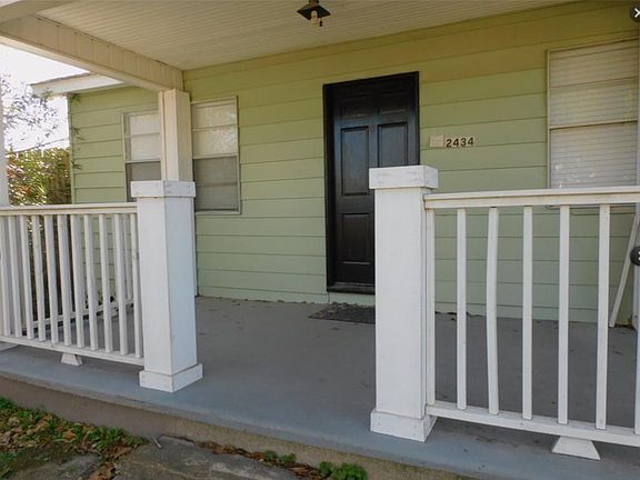 2nd image of 2434 Oleander Dr