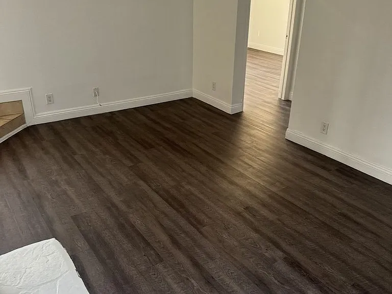 Blumax Burbank LLC — Photo 7