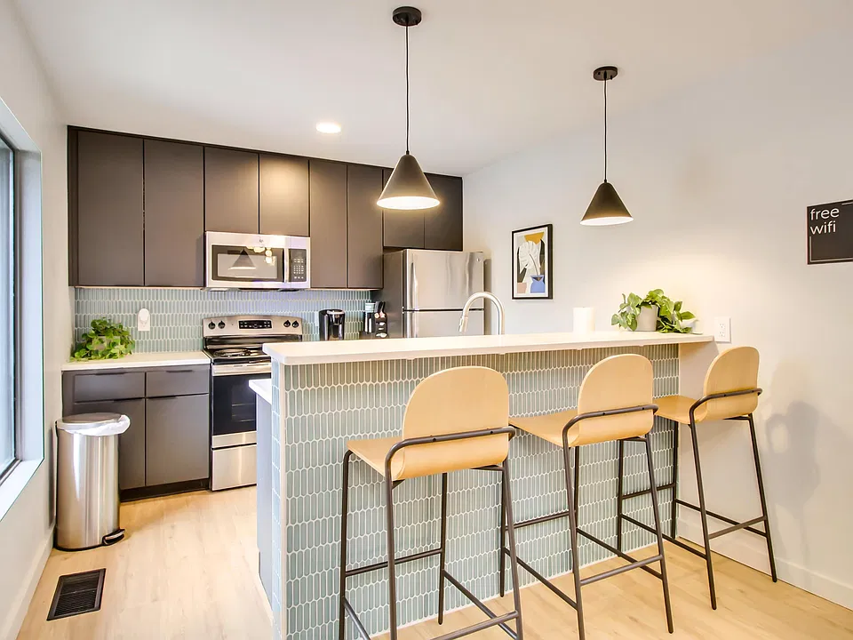 Dylan Apartments